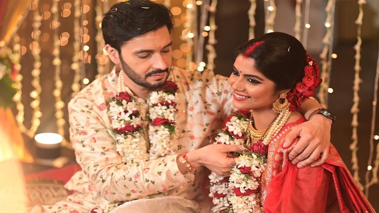  Sayantani Ghosh and Anugrah Tiwari are Now Married Couple