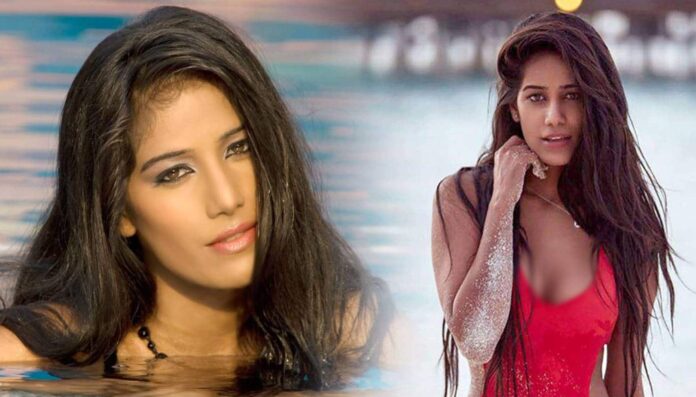 Poonam Pandey promised to Remove T-shirt Live on Camera if they Save Her from Eviction