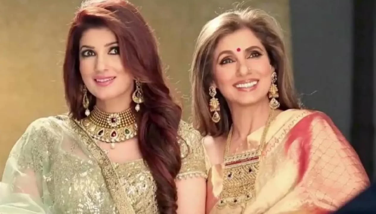 DIMPLE KAPADIA AND TWINKLE KHANNA
