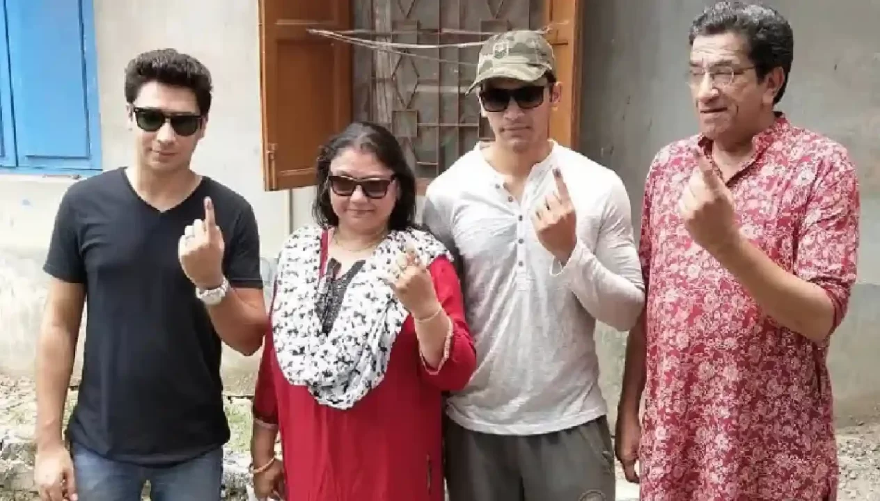 Mithu Chakraborty and Gaurav Chakraborty, Arjun Chakraborty