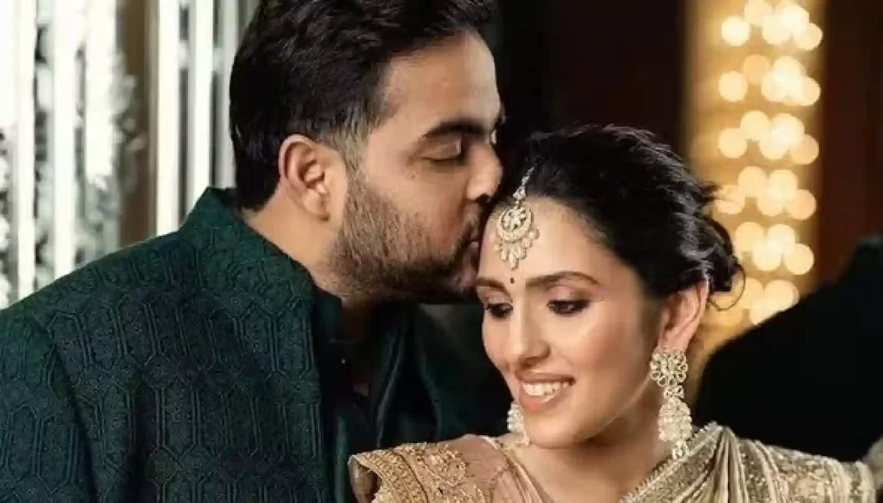 AKASH AMBANI AND SHLOKA MEHTA