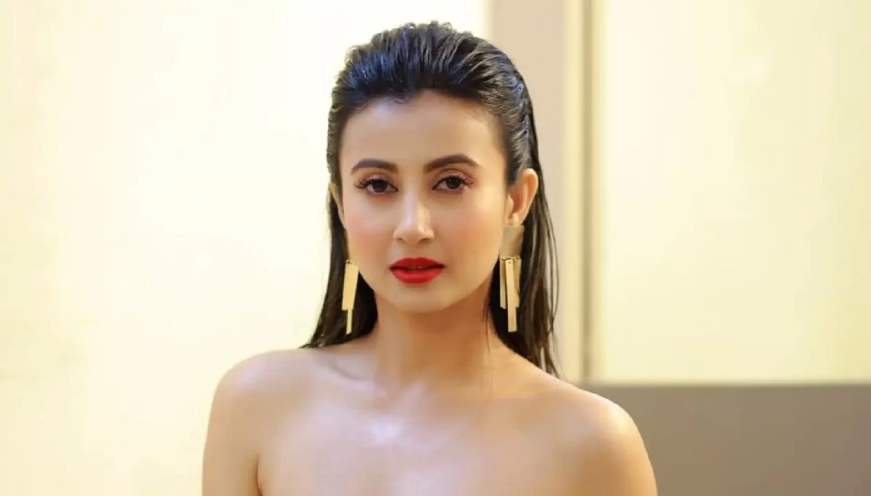MONAMI GHOSH