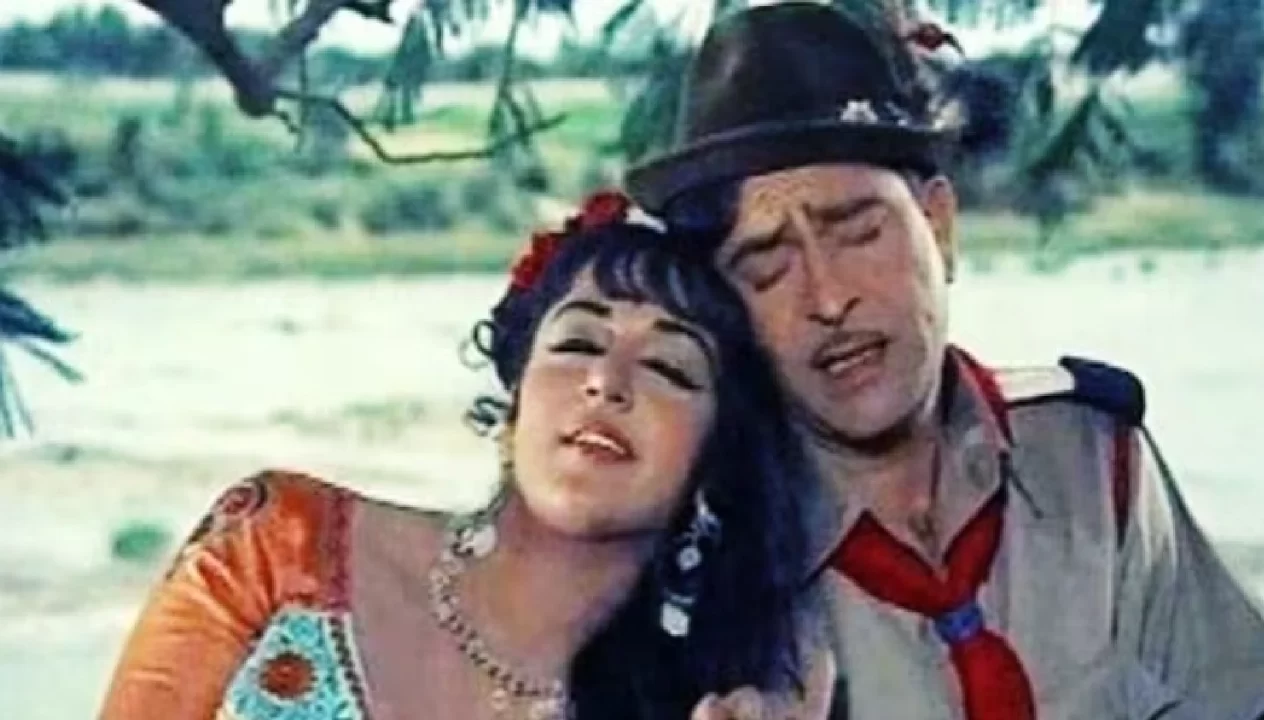 HEMA MALINI AND RAJ KAPOOR