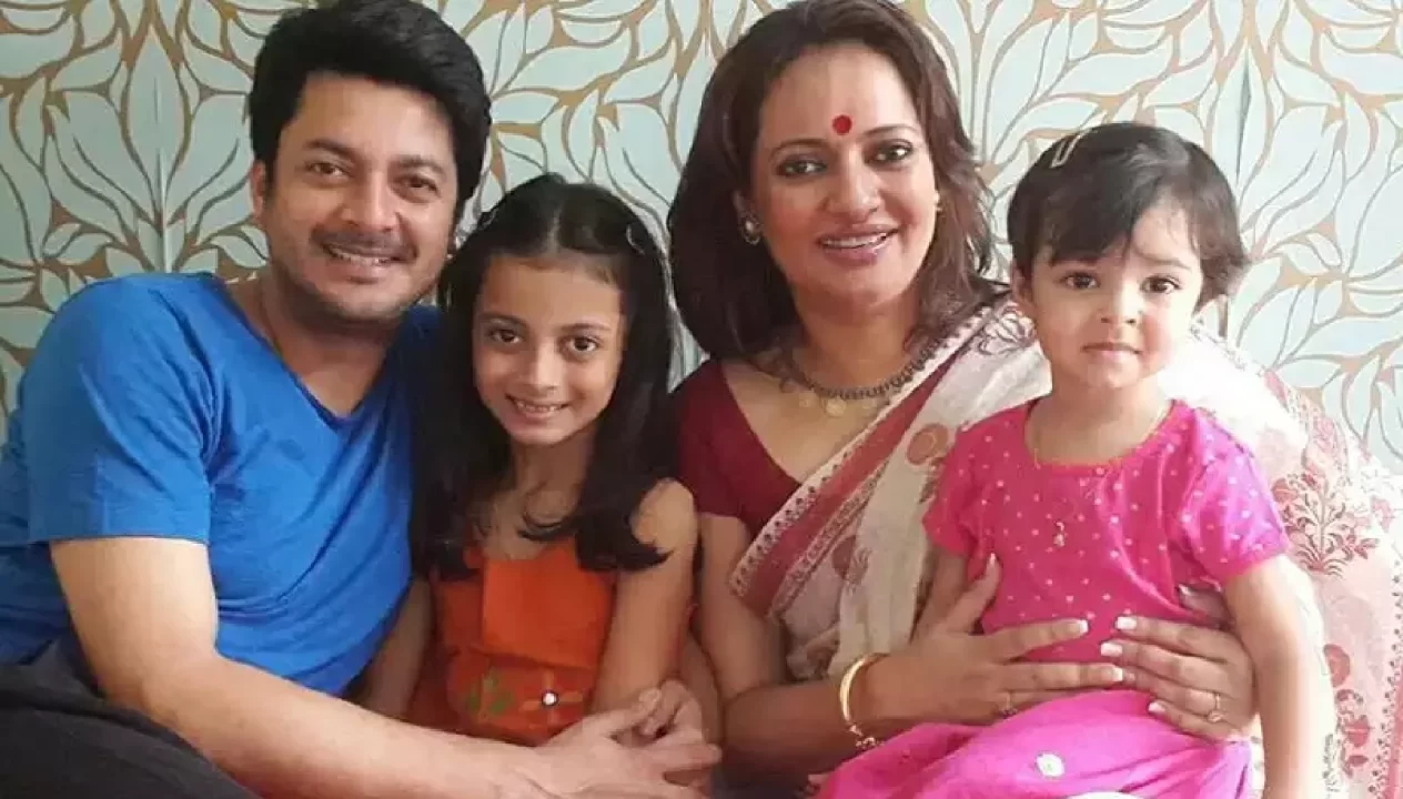 JISSHU SENGUPTA FAMILY
