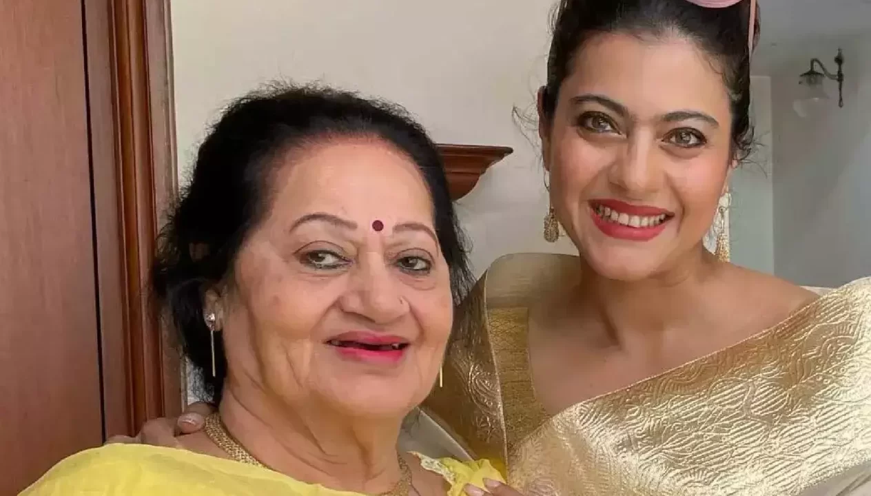 KAJOL WITH HER MOTHER IN LAW