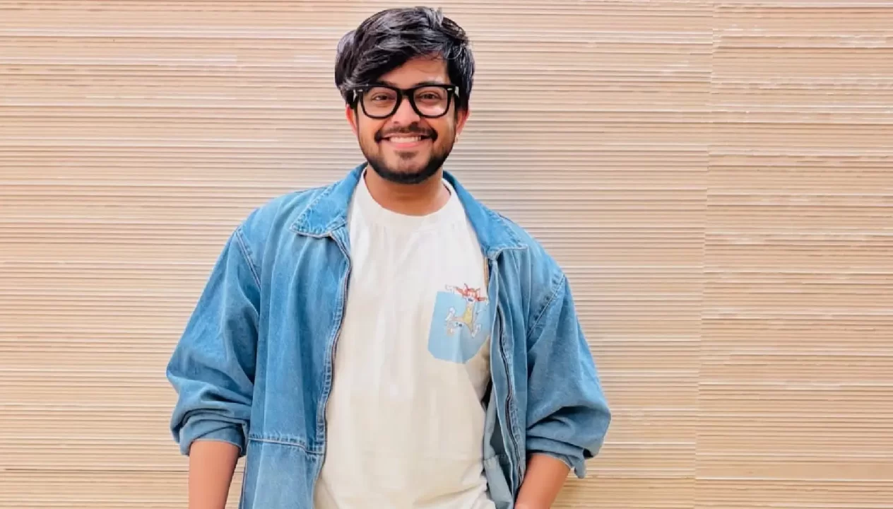  Sayak Chakraborty