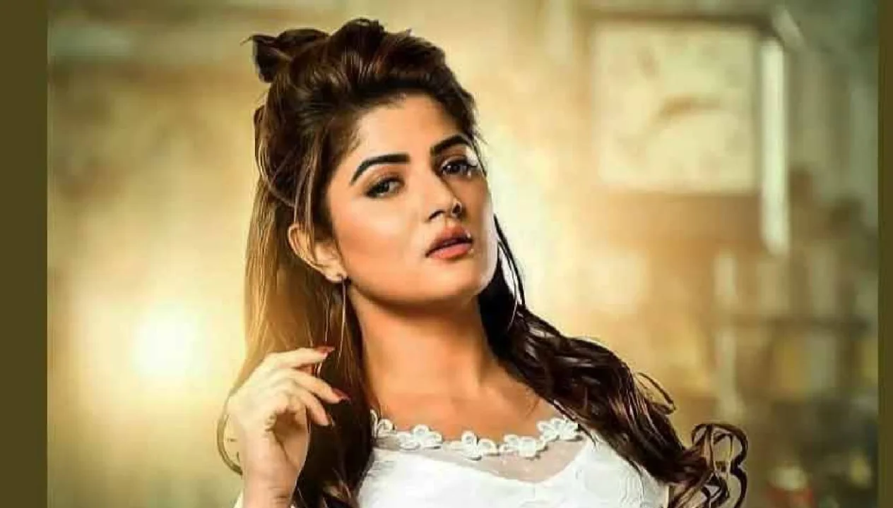  Srabanti Chatterjee